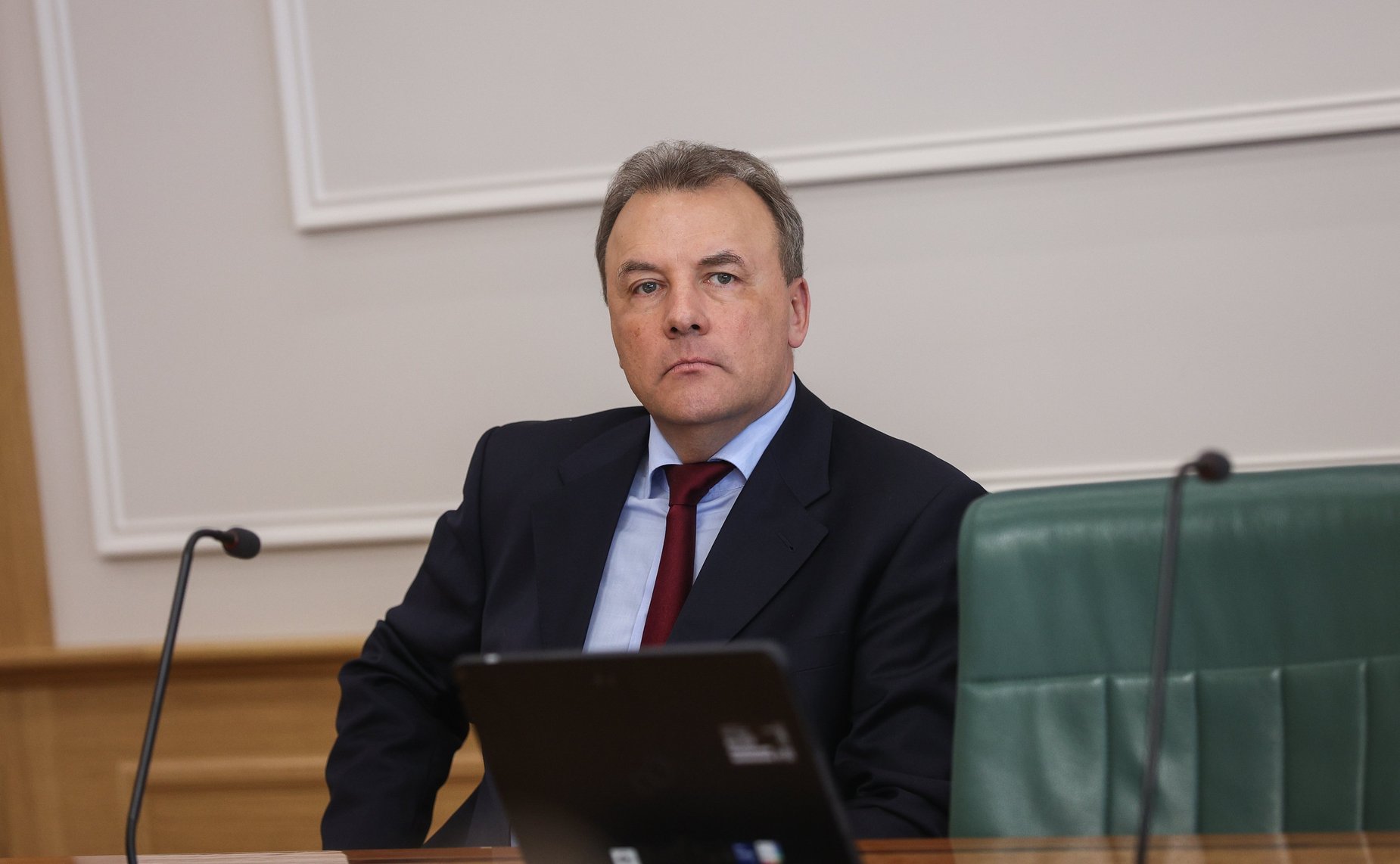 Артур Муравьев