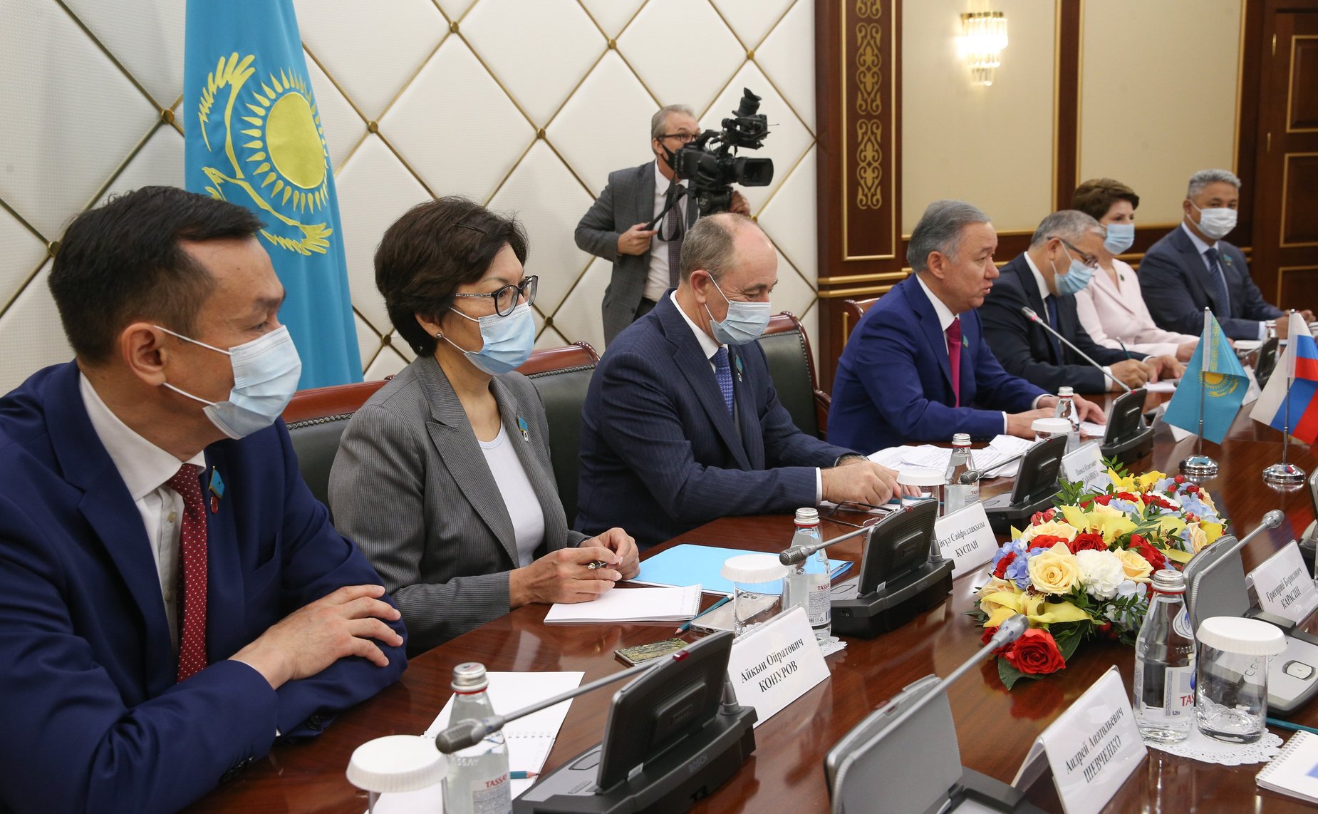 Встреча Председателя СФ Валентины Матвиенко с Председателем Мажилиса Парламента Казахстана Нурланом Нигматулиным