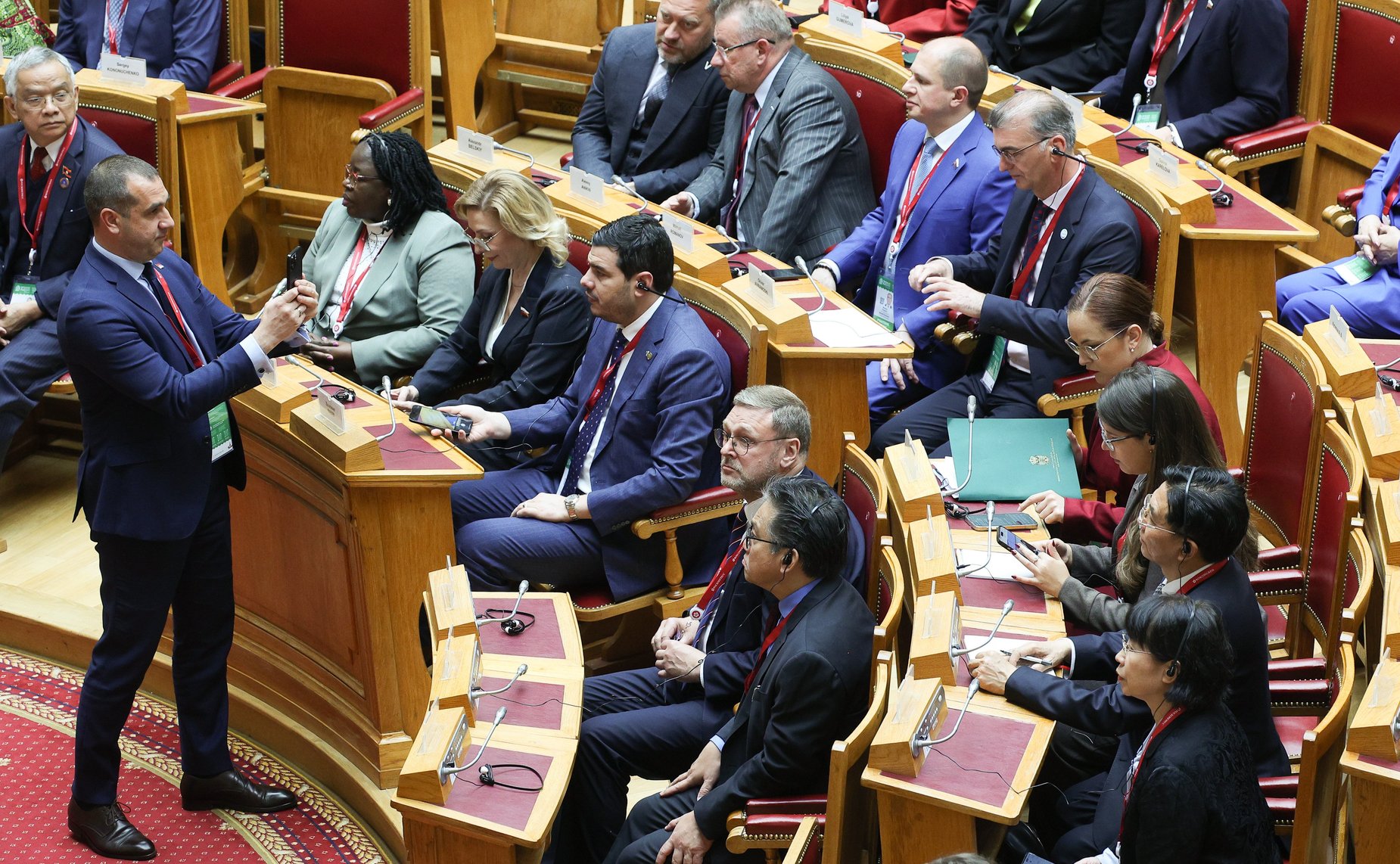 Пленарное заседание XI Невского международного экологического конгресса