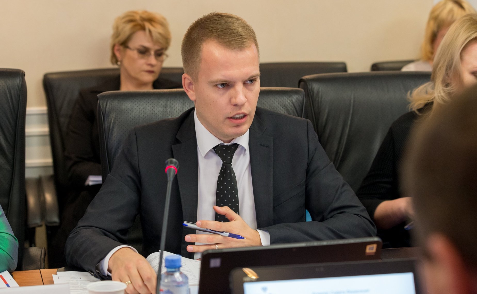 «Круглый стол» Комитета СФ по экономической политике на тему «Повышение уровня доходов многодетных семей как фактор, влияющий на улучшение демографической ситуации в стране»