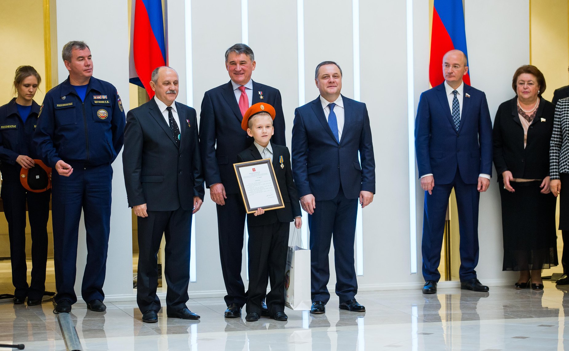 Награждение детей и подростков, проявивших мужество в экстремальных ситуациях и спасших человеческие жизни