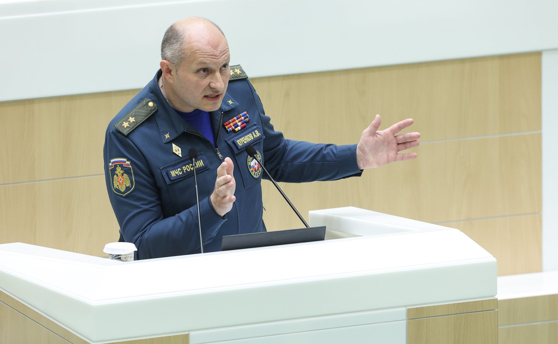 Министр Российской Федерации по делам гражданской обороны, чрезвычайным ситуациям и ликвидации последствий стихийных бедствий Александр Куренков