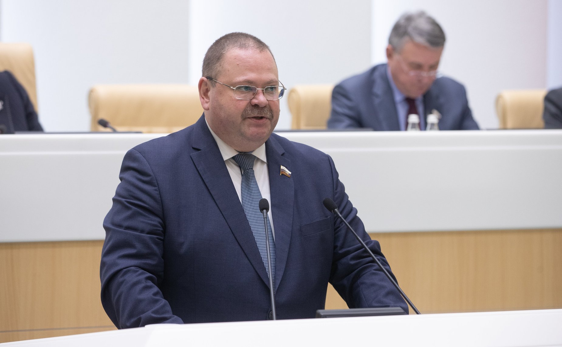 Олег Мельниченко