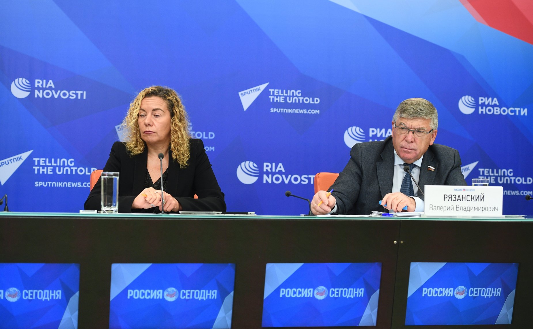 Пресс-конференция председателя Комитета СФ по социальной политике Валерия Рязанского, посвященная итогам весенней сессии