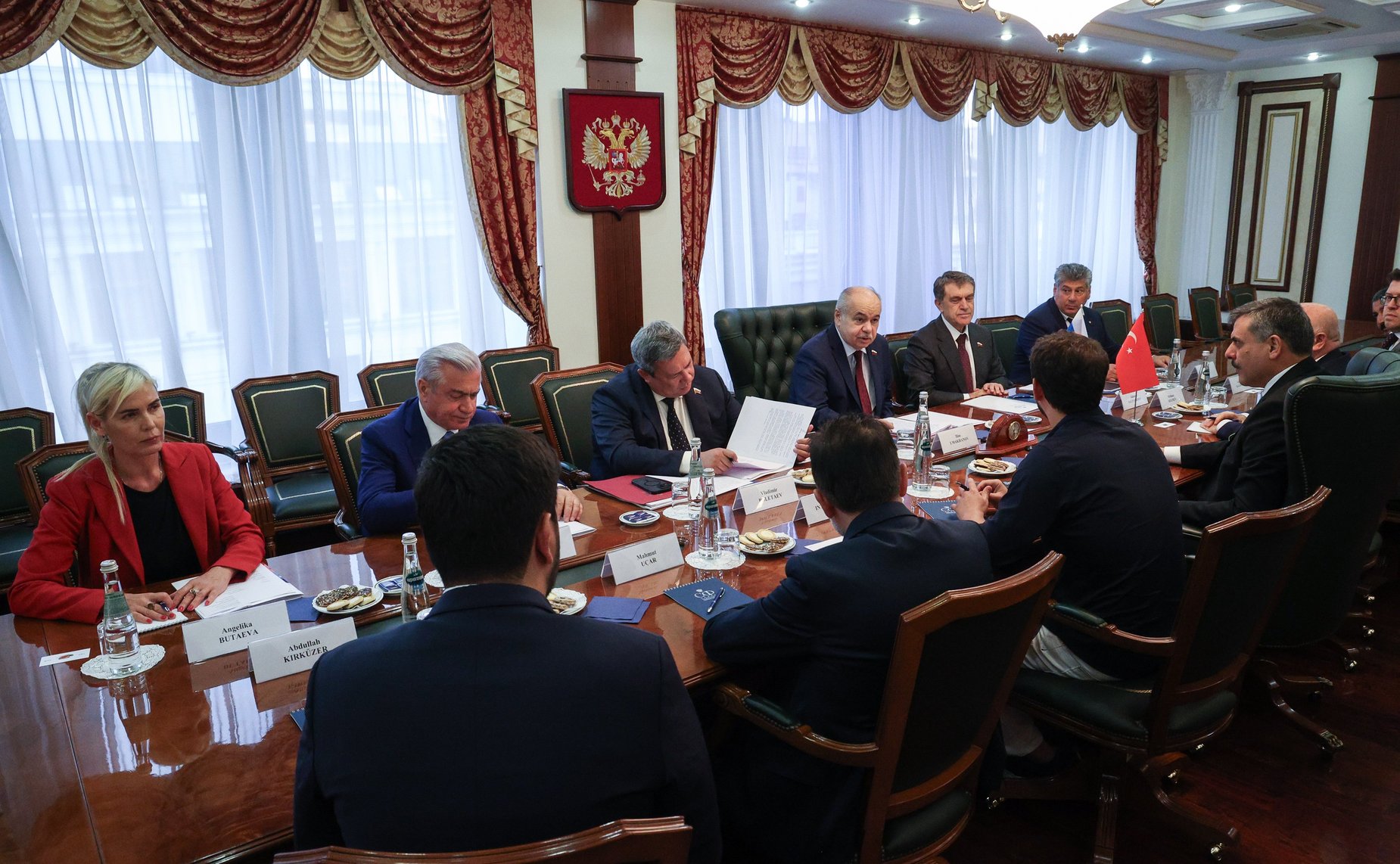 Ильяс Умаханов провел встречу с делегацией турецкой провинции Эрзурум во главе с ее губернатором Мустафой Чифчи