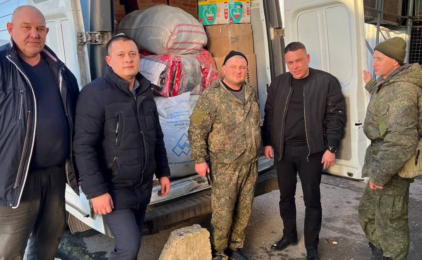 Айрат Гибатдинов в ходе поездки в новые регионы России встретился с военнослужащими и местными жителями, посетил социальные учреждения