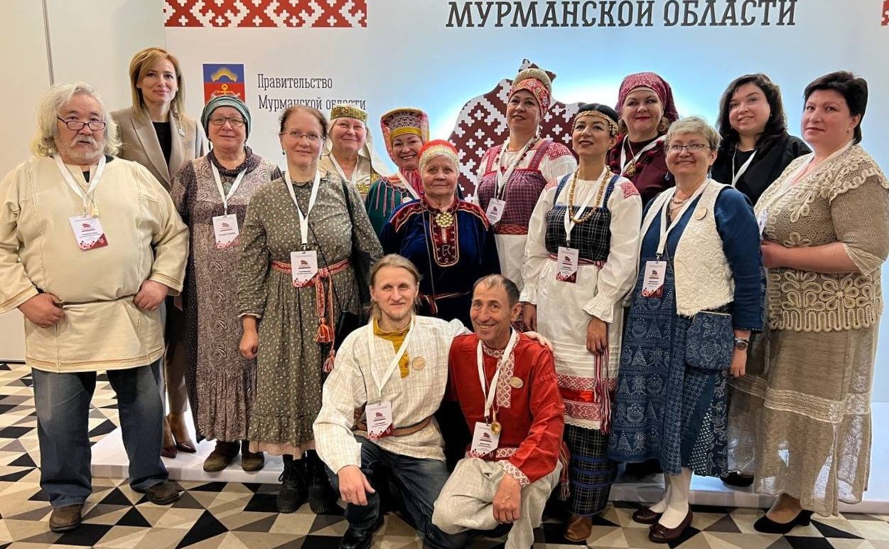 Пленарное заседание первого Форума народных мастеров в Мурманск