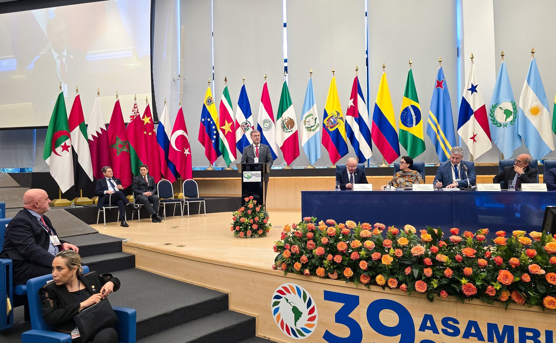 Заместитель Председателя Совета Федерации Константин Косачев выступил на пленарном заседании 39-й сессии Ассамблеи Парламента стран Латинской Америки и Карибского бассейна (ПАРЛАТИНО) в г. Панама