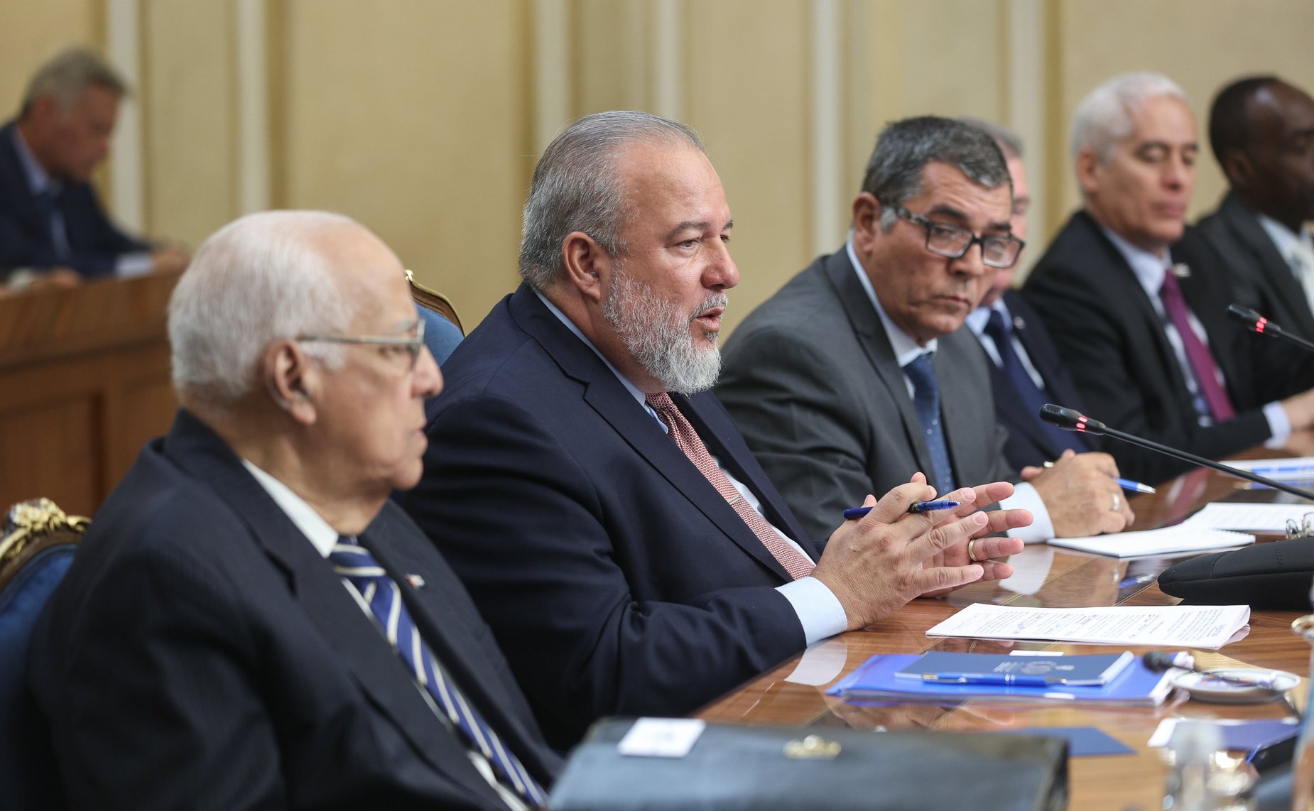 Валентина Матвиенко провела встречу с Премьер-министром Республики Куба Мануэлем Марреро Крусом