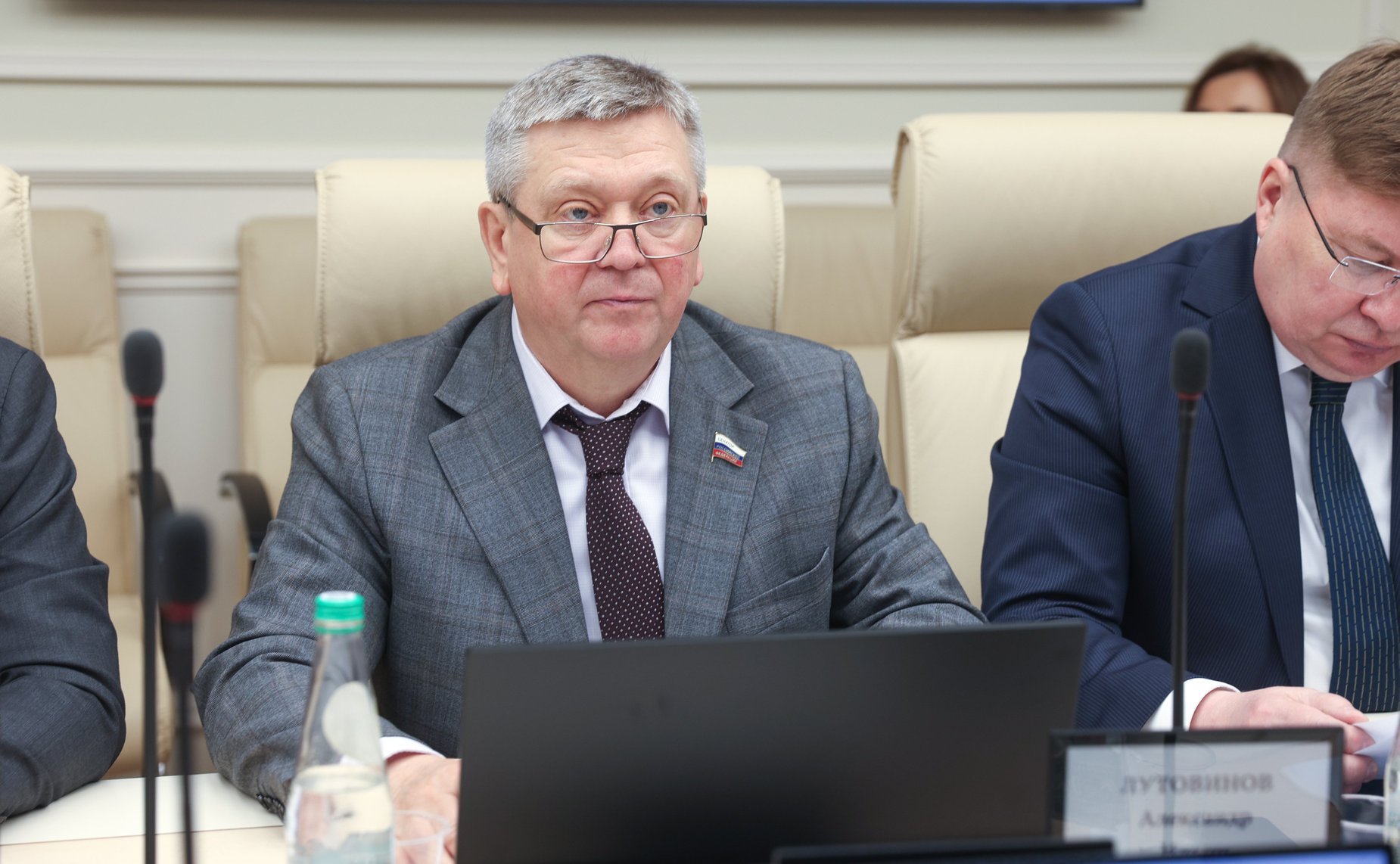 Александр Лутовинов