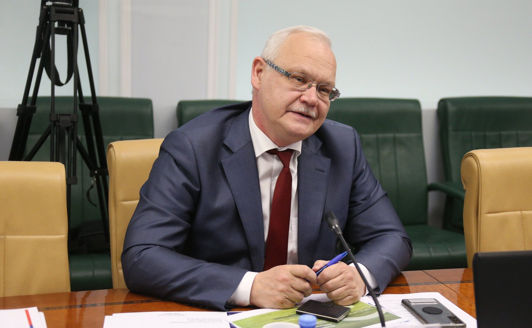 «Круглый стол» Комитета СФ по экономической политике совместно с Комитетом СФ по федеративному устройству, региональной политике, местному самоуправлению и делам Севера