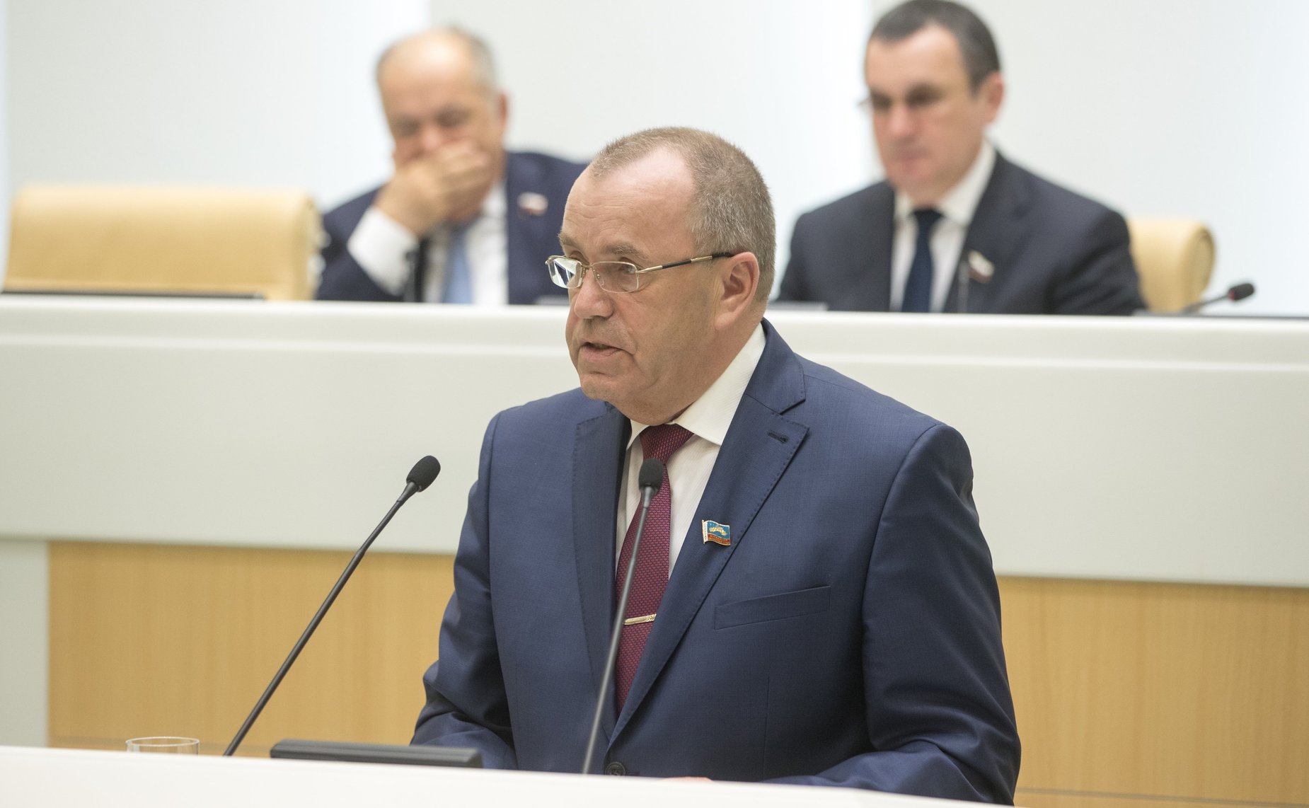 Председатель заксобрания Мурманской области С. Дубовой