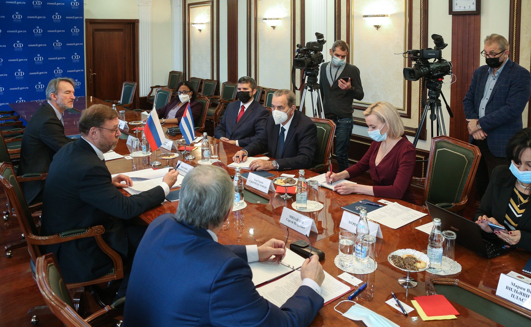 Встреча заместителя Председателя СФ Константина Косачева с Министром высшего образования Республики Куба Хосе Рамоном Саборидо Лоиди