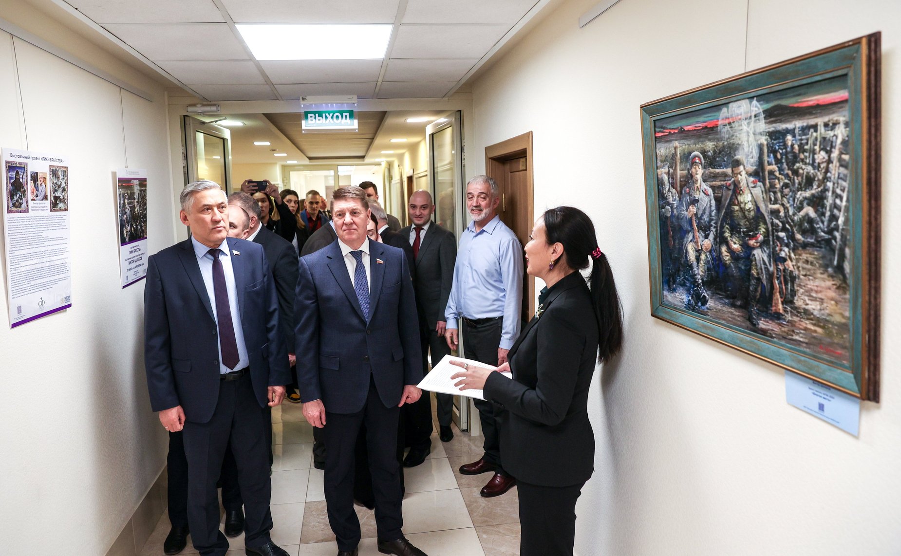 В Совете Федерации открылась выставка заслуженного художника РФ и РСО-Алания Виктора Цаллагова проекта «Лики Братства»