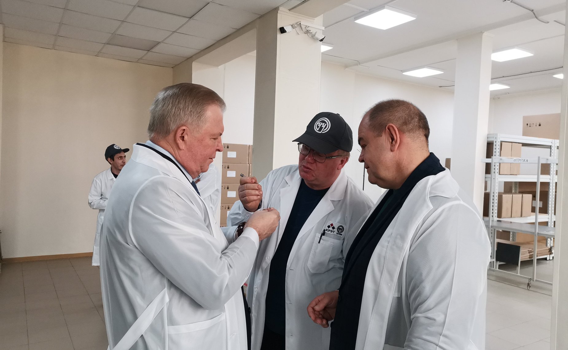 Вячеслав Наговицын в ходе региональной поездки обсудил с председателем Союза промышленников и предпринимателей Бурятии Владимиром Лучниковым вопросы импортозамещения