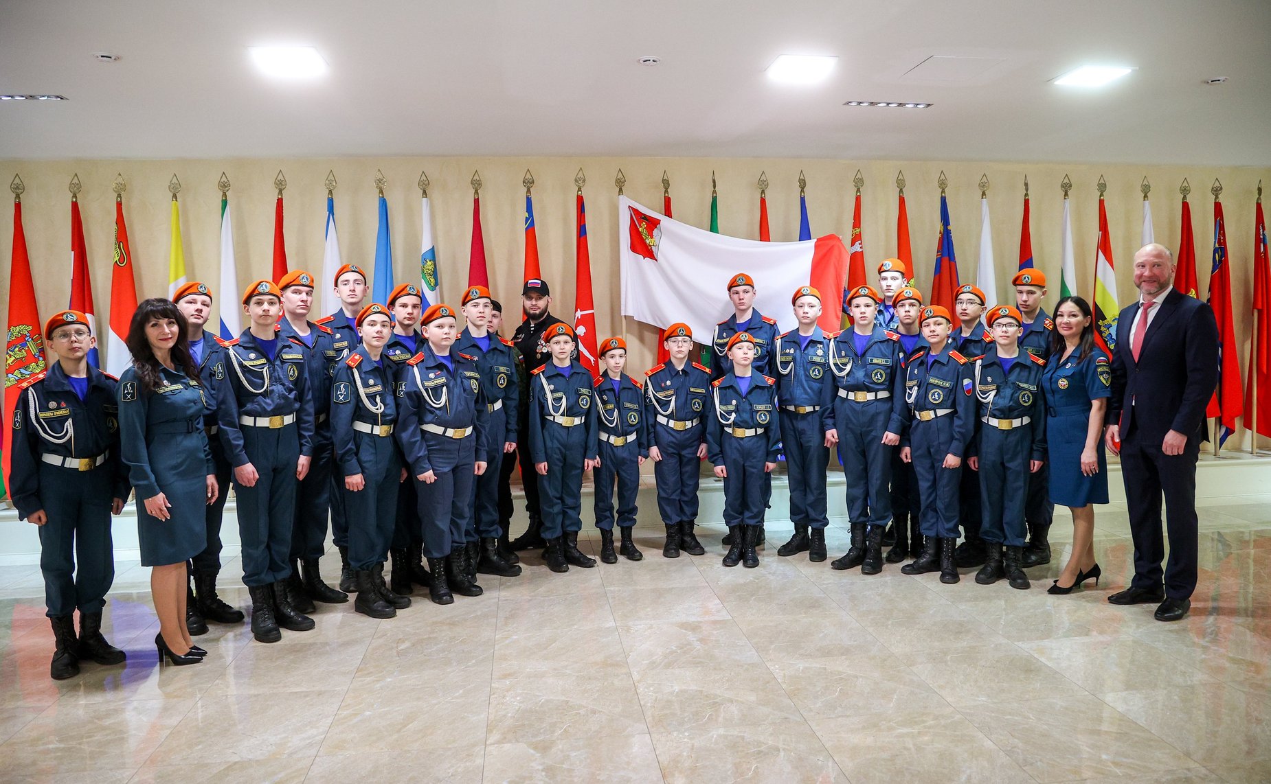 Встреча заместителя Председателя Совета Федерации Юрия Воробьева с кадетами Образовательного центра-кадетской школы «Корабелы Прионежья»