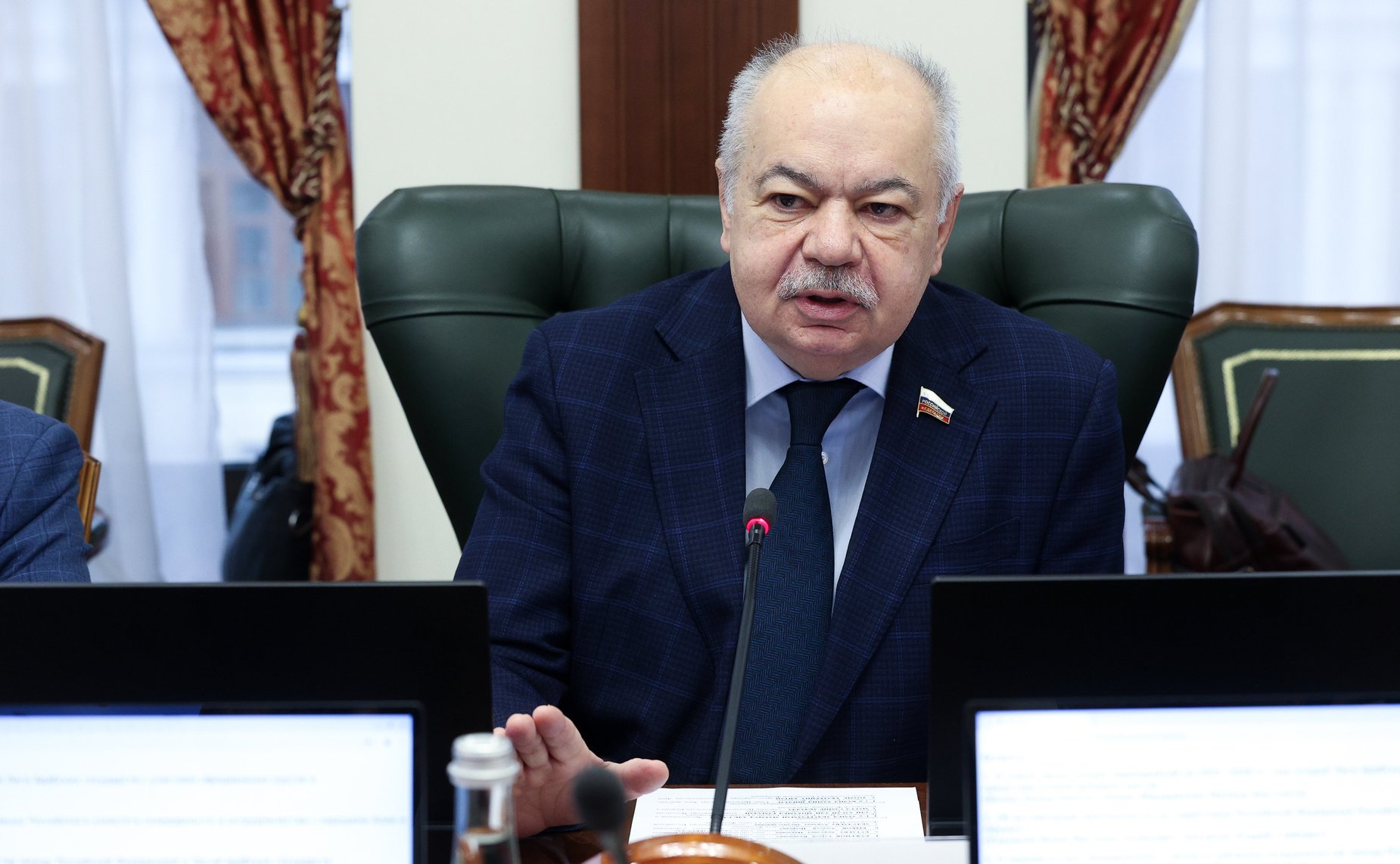 Ильяс Умаханов