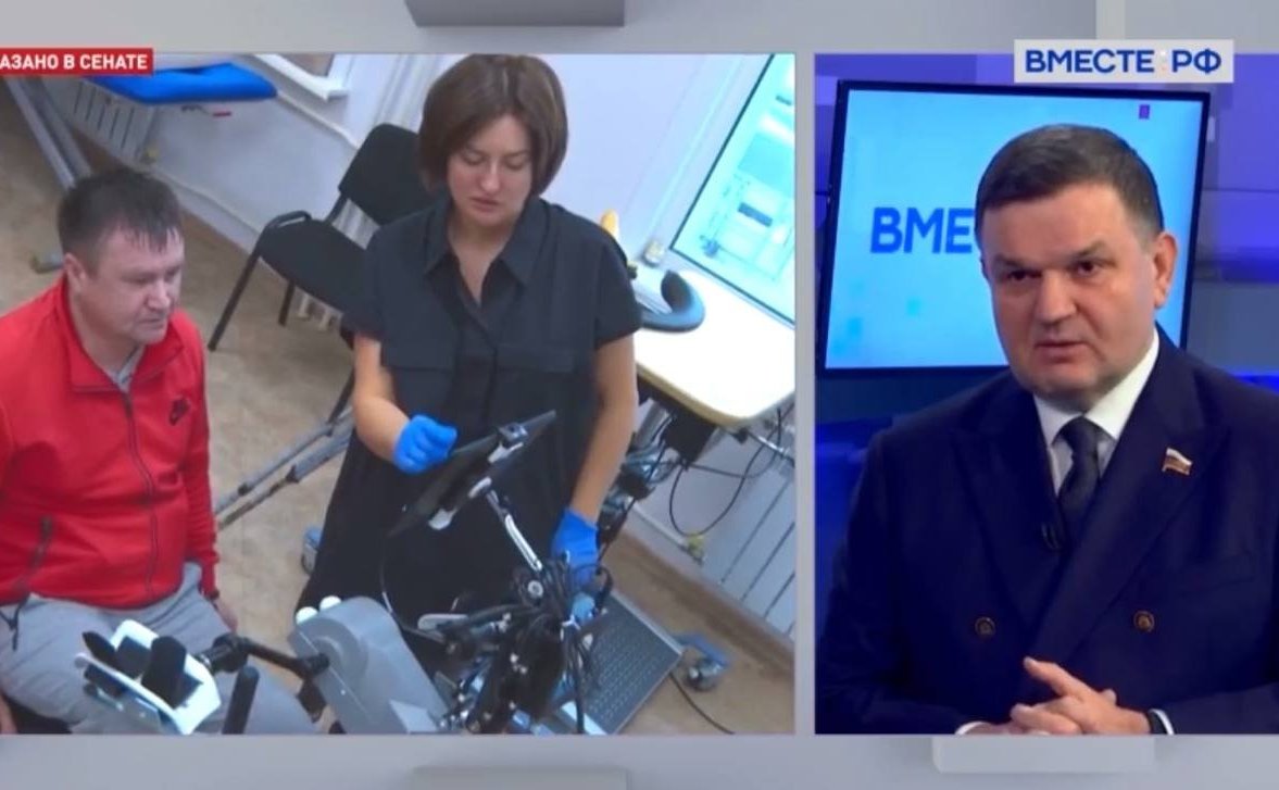 Сергей Перминов ответил на вопросы телеканала «Вместе-РФ» о социально-экономическом положении в субъекте в свете состоявшейся 28 марта встречи Президента России с губернатором региона Александром Дрозденко