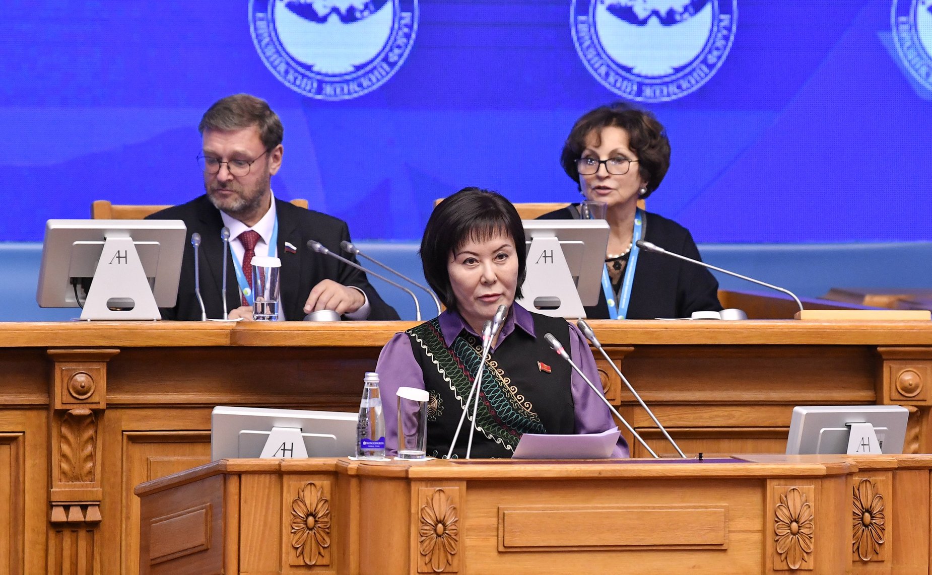 Пленарное заседание – межпарламентского диалога «Миссия женщин в развитии дипломатии мира и доверия»