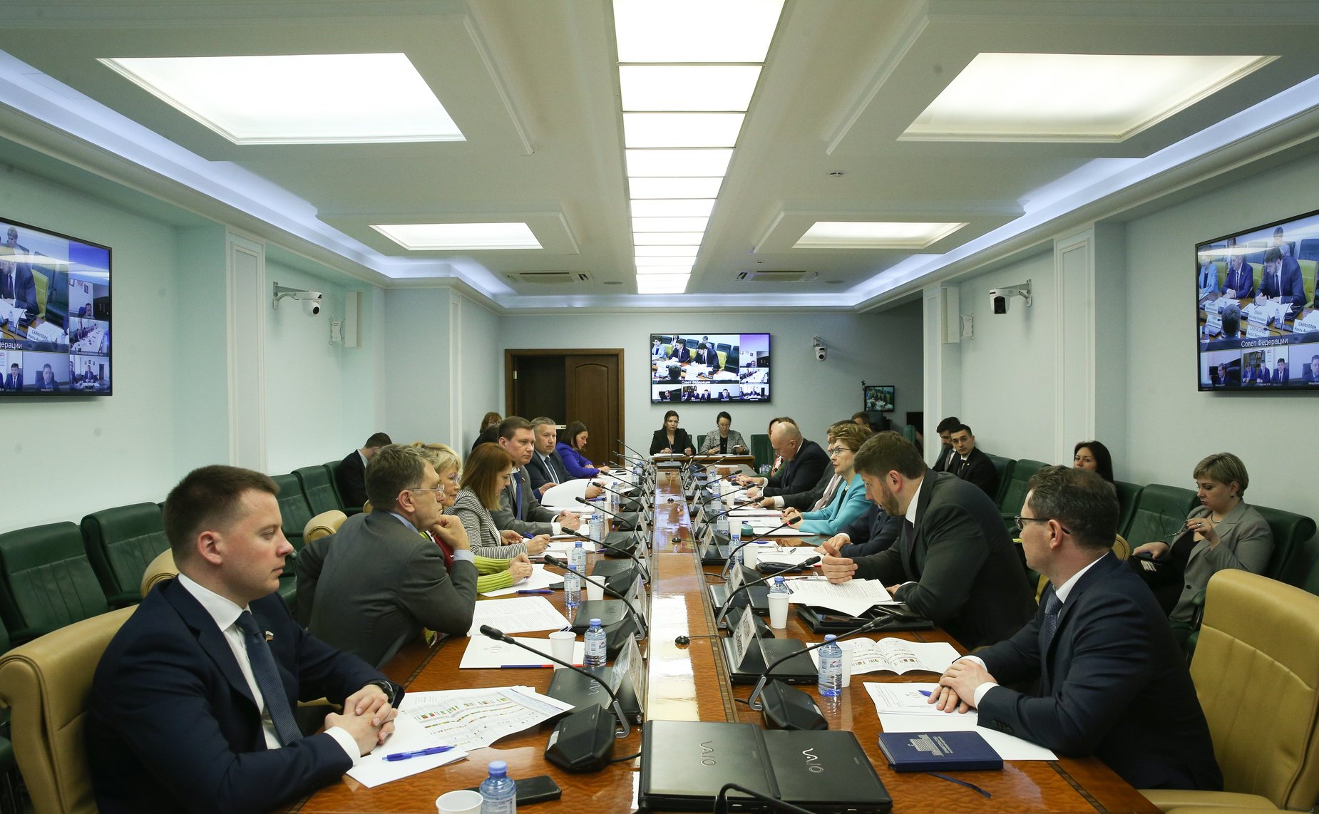 Совещание Комитета СФ по федеративному устройству, региональной политике, МСУ и делам Севера