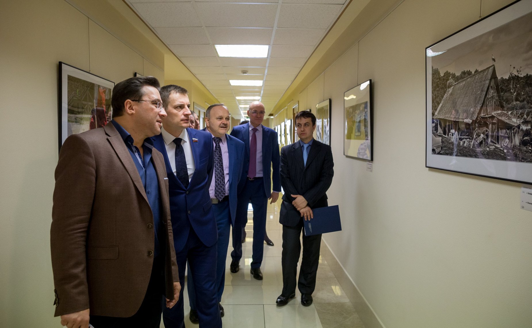 Открытие в Совете Федерации выставки С. Плахова «Планета Беларусь»