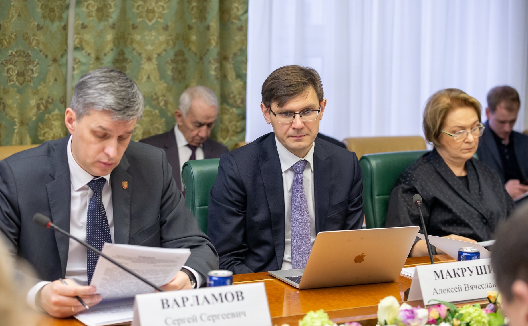 «Круглый стол» на тему «Развитие высокотехнологичных отраслей переработки алюминия как один из факторов развития национальной экономики»