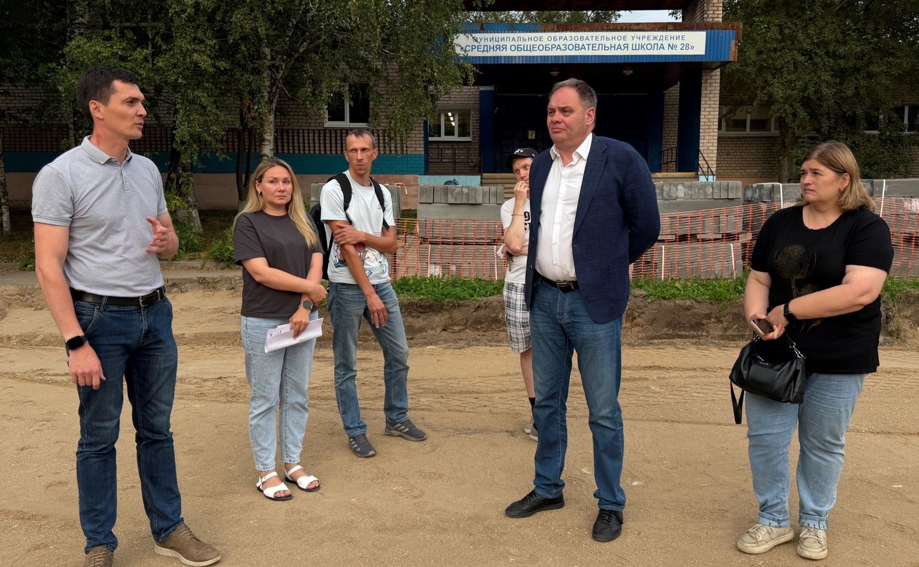 Роман Маслов посетил ряд объектов социальной инфраструктуры