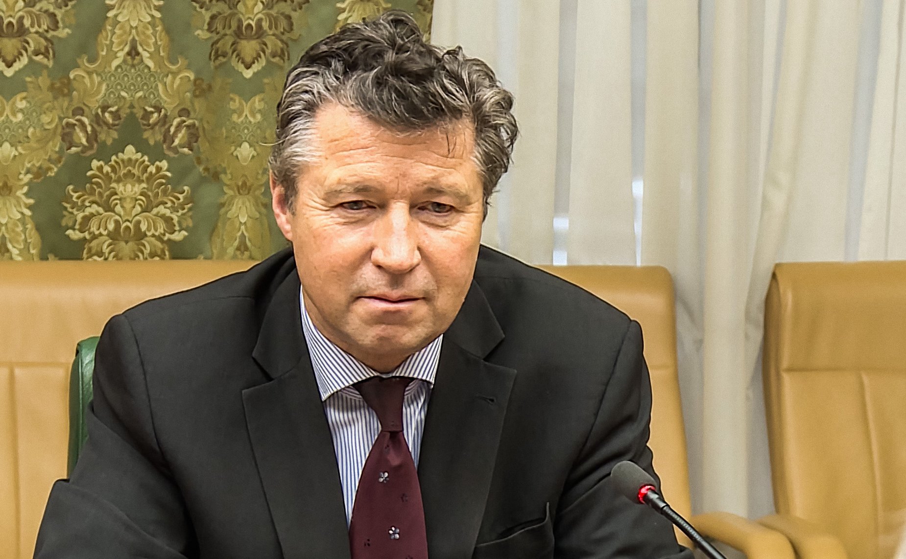 Член Комитета СФ по международным делам А.Климов провел встречу с Послом Германии в России Г. А. фон Гайром