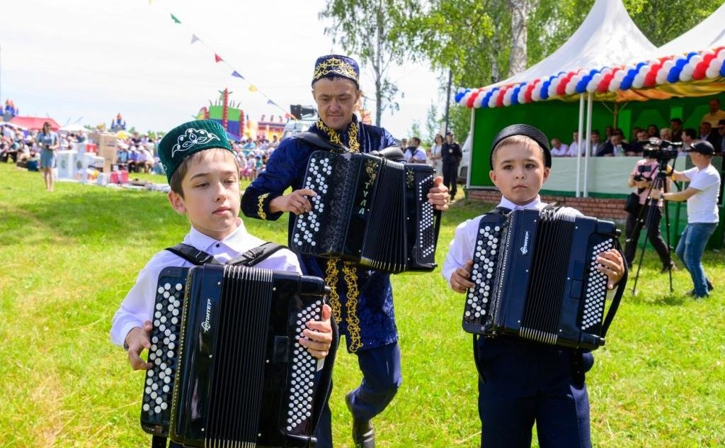Сергей Мартынов посетил Сабантуй и Пеледыш Пайрем в Параньгинском районе Республики Марий Эл