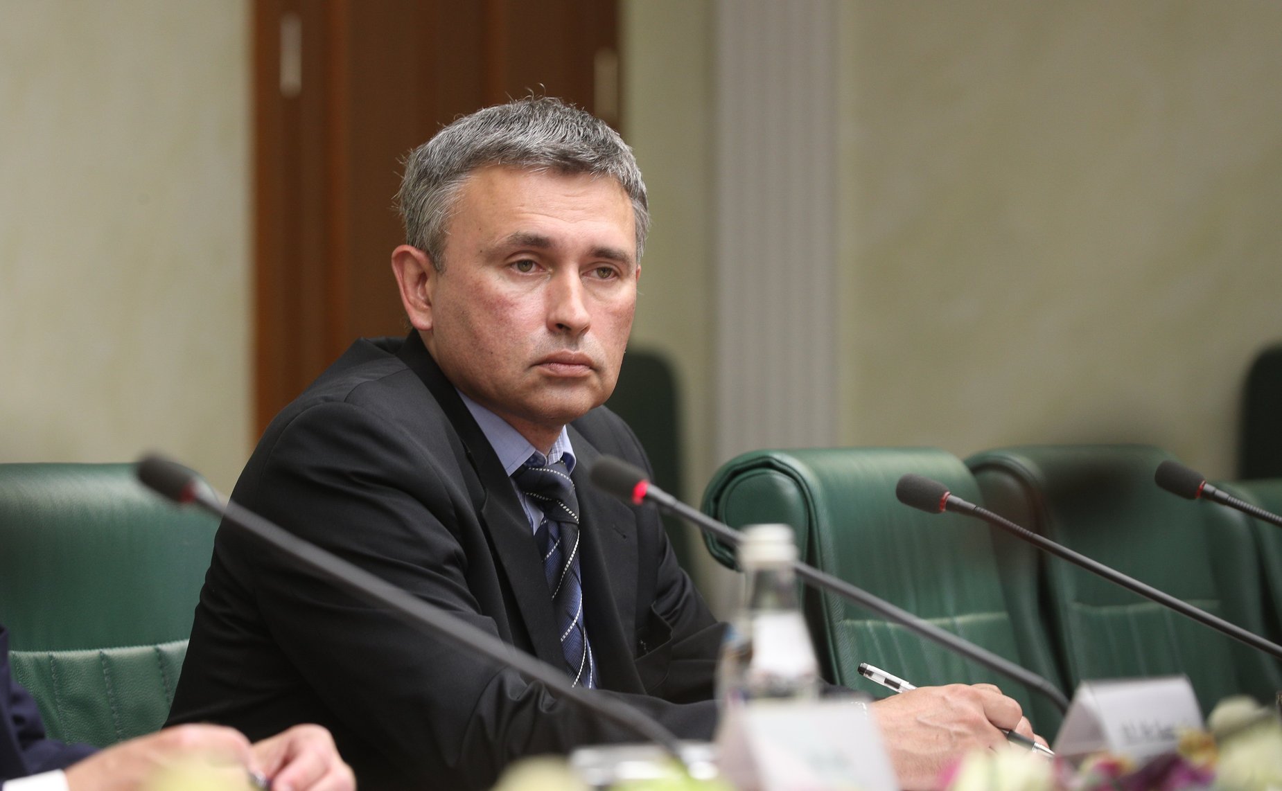 Заместитель Председателя СФ Константин Косачев провел встречу с Чрезвычайным и Полномочным Послом Объединенных Арабских Эмиратов в РФ