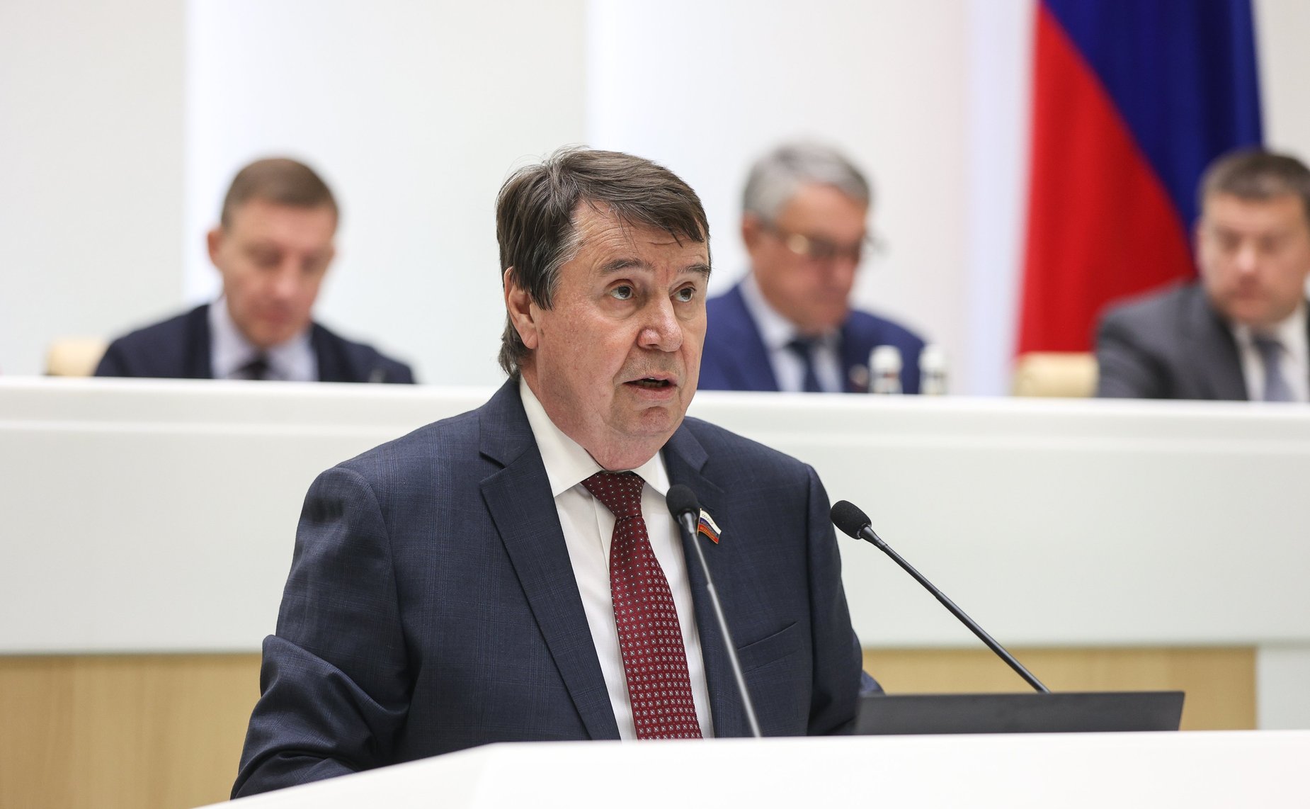 Сергей Цеков