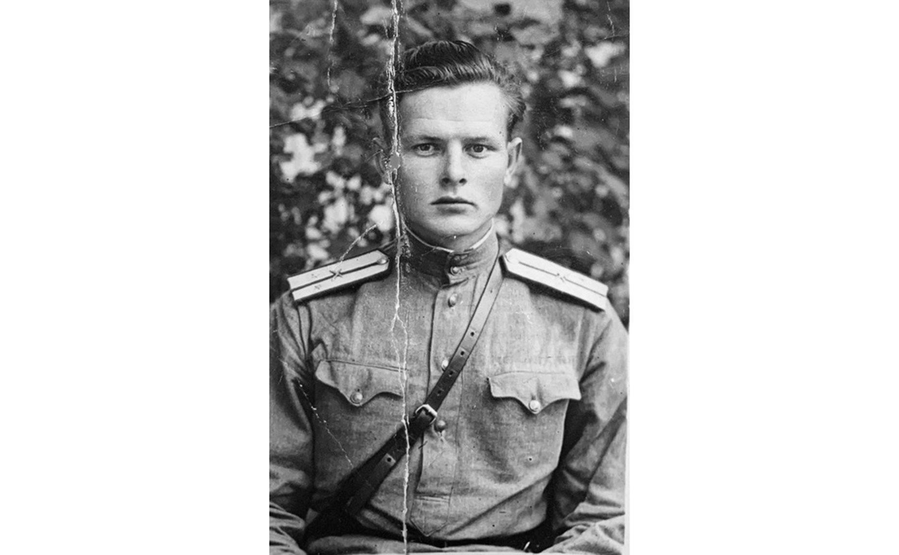 Линников Георгий Васильевич, 1922–1973 гг. Командир минометного взвода. Орден Отечественной войны II степени, медали «За боевые заслуги», «За оборону Москвы», «За победу над Германией в Великой Отечественной войне». Дед сотрудника Аппарата СФ В. Кузьмина