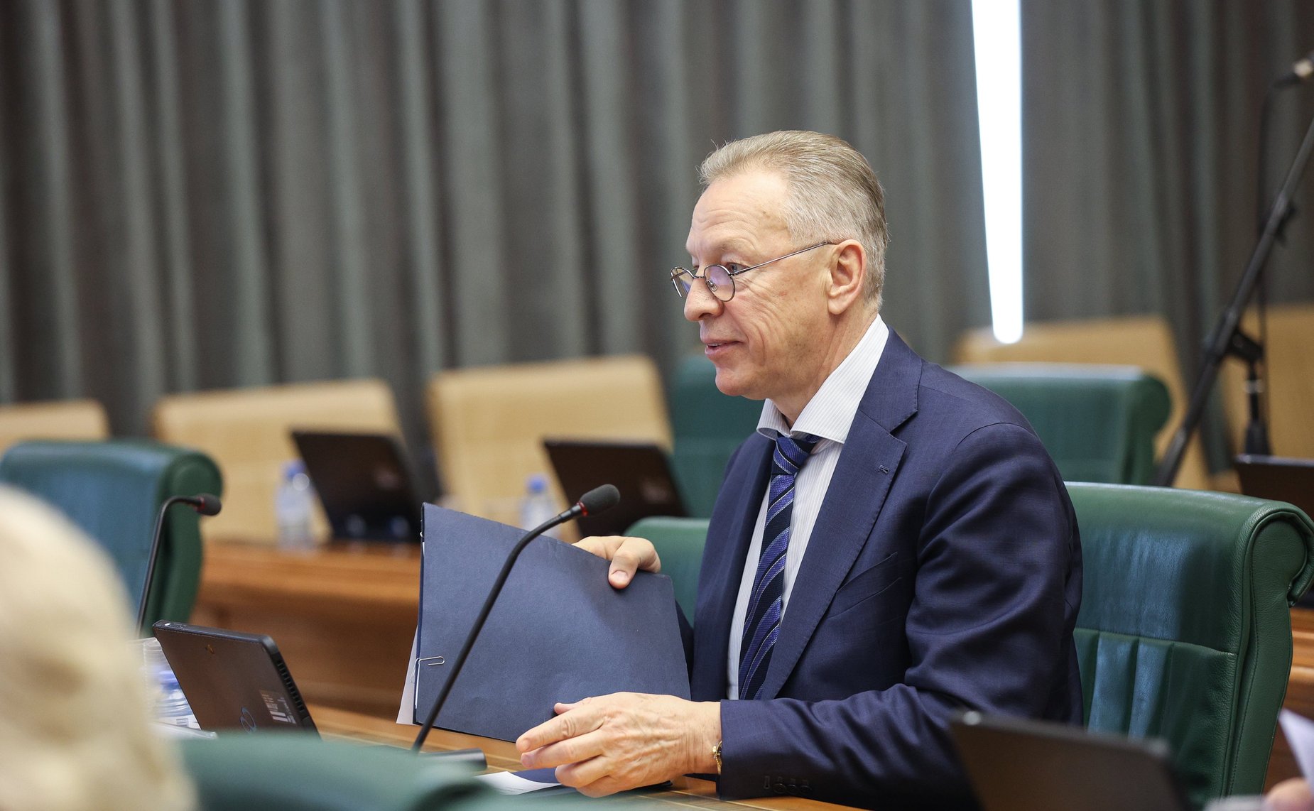 Заседание Комитета СФ по конституционному законодательству и государственному строительству