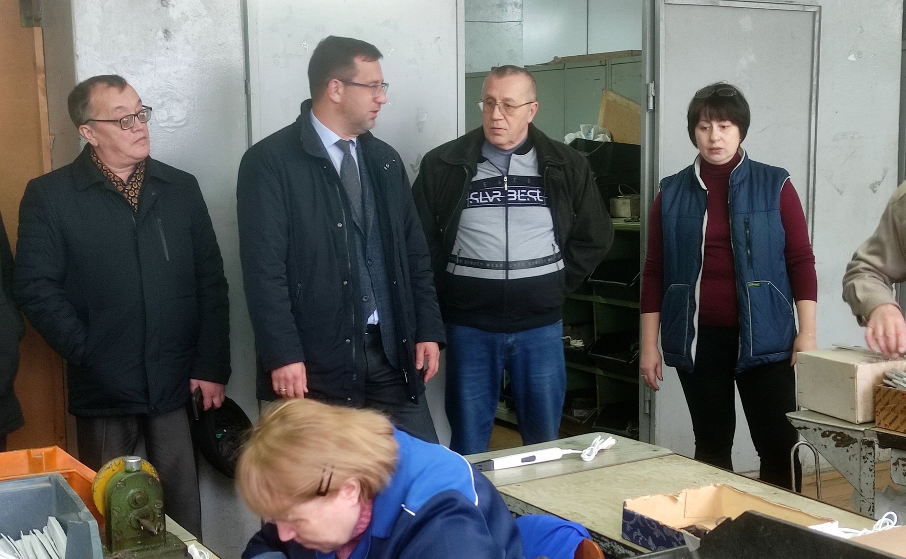 Николай Владимиров в рамках поездки в регион посетил компанию, специализирующуюся на производстве электротехнической продукции