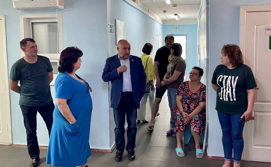 Андрей Базилевский побывал в одном из пунктов временного пребывания для беженцев с Украины