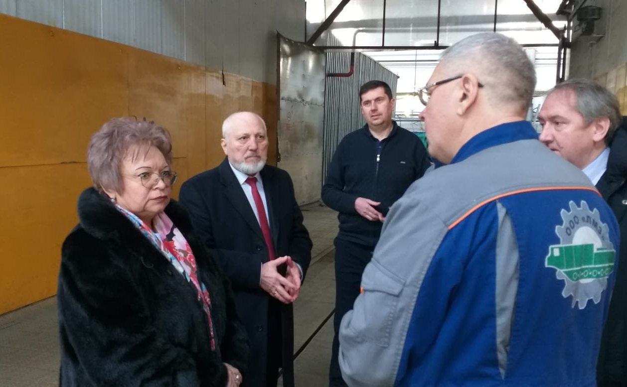 Оксана Хлякина в ходе рабочей поездки в регион посетила Липецкий механический завод (ЛМЗ)