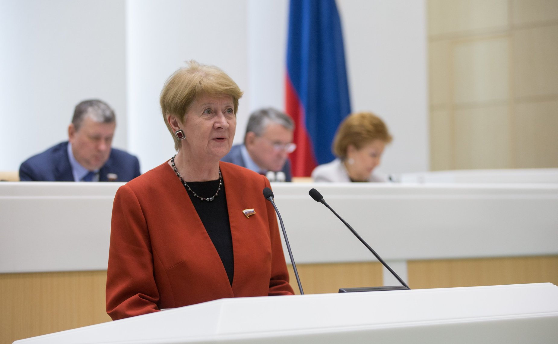 Н. Дементьева