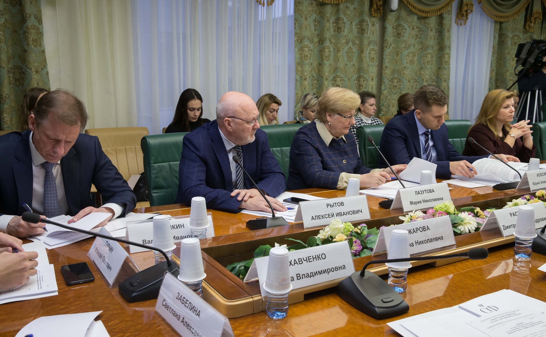 «Круглый стол» на тему «О ходе реализации в субъектах Российской Федерации федерального проекта «Цифровая образовательная среда»