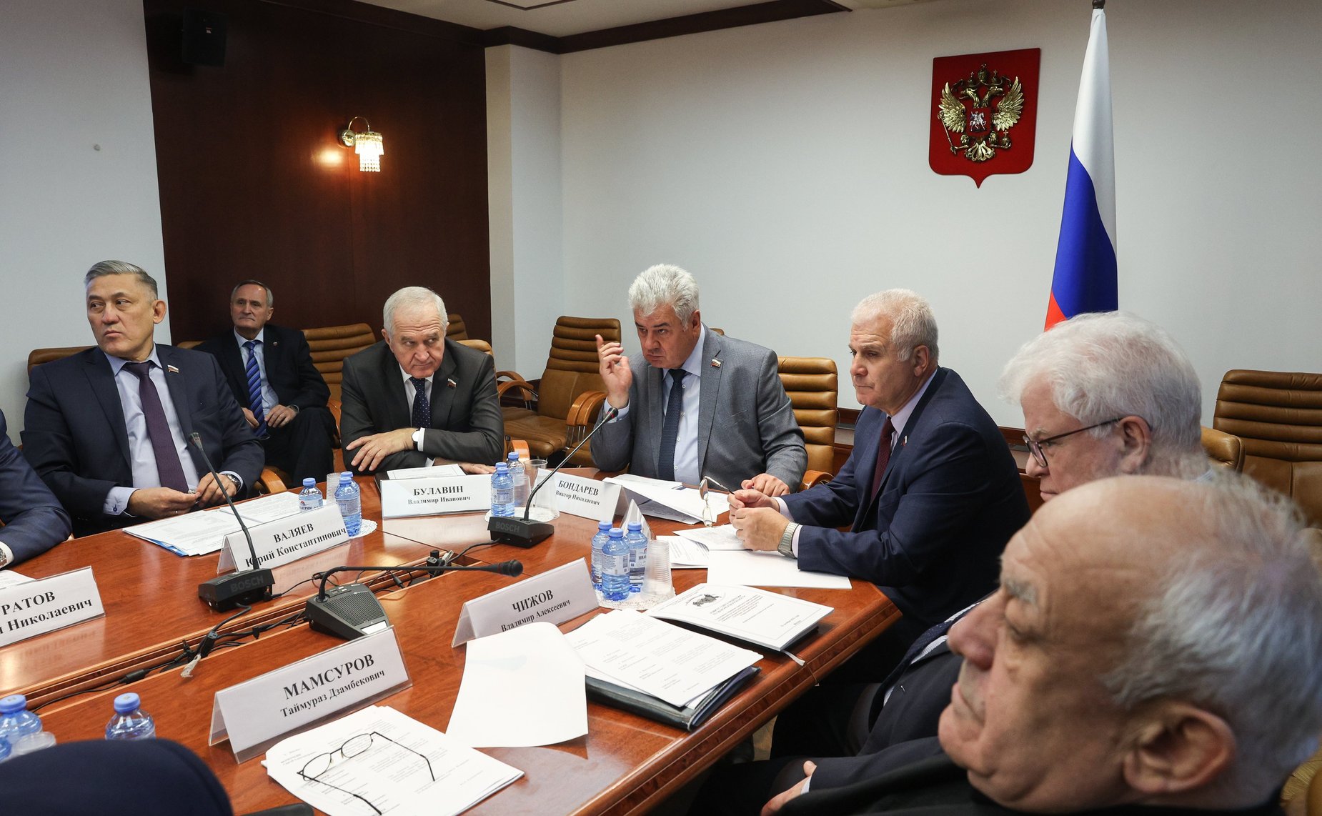 Совещание Комитета СФ по обороне и безопасности совместно с Комитетом СФ по экономической политике «О возможном сокращении переходного периода замены государственных регистрационных знаков автомобилей в ДНР, ЛНР, Запорожской и Херсонской областях»