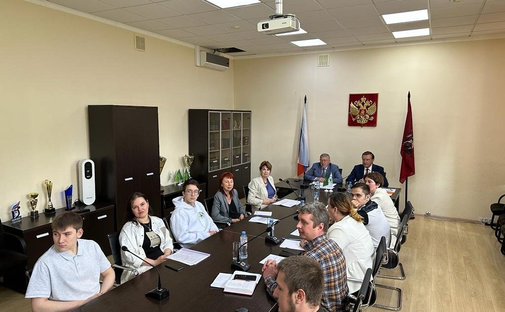 Сергей Рябухин организовал встречу ребят с особенностями здоровья с руководством МГГЭУ