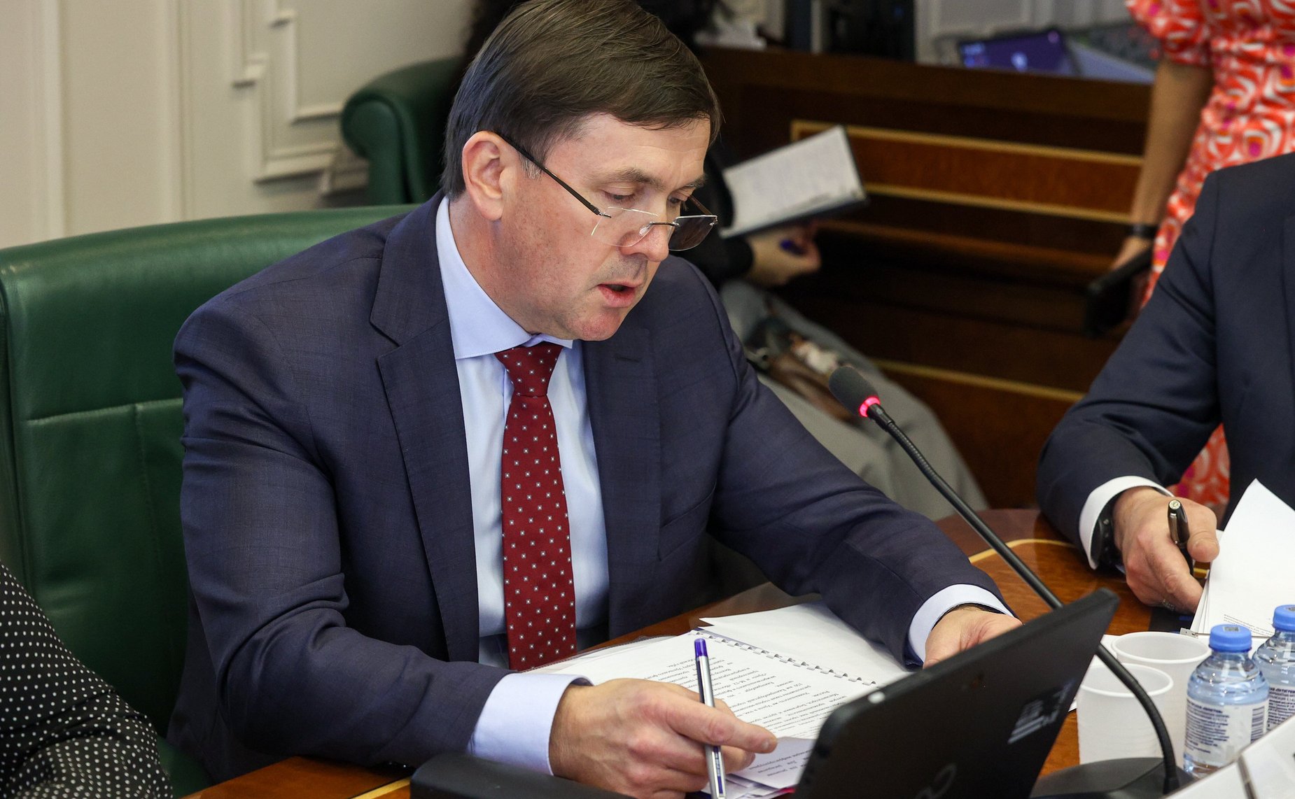 Расширенное заседание Комитета СФ по экономической политике «О формировании опорной грузовой и пассажирской транспортной инфраструктуры Свердловской области»
