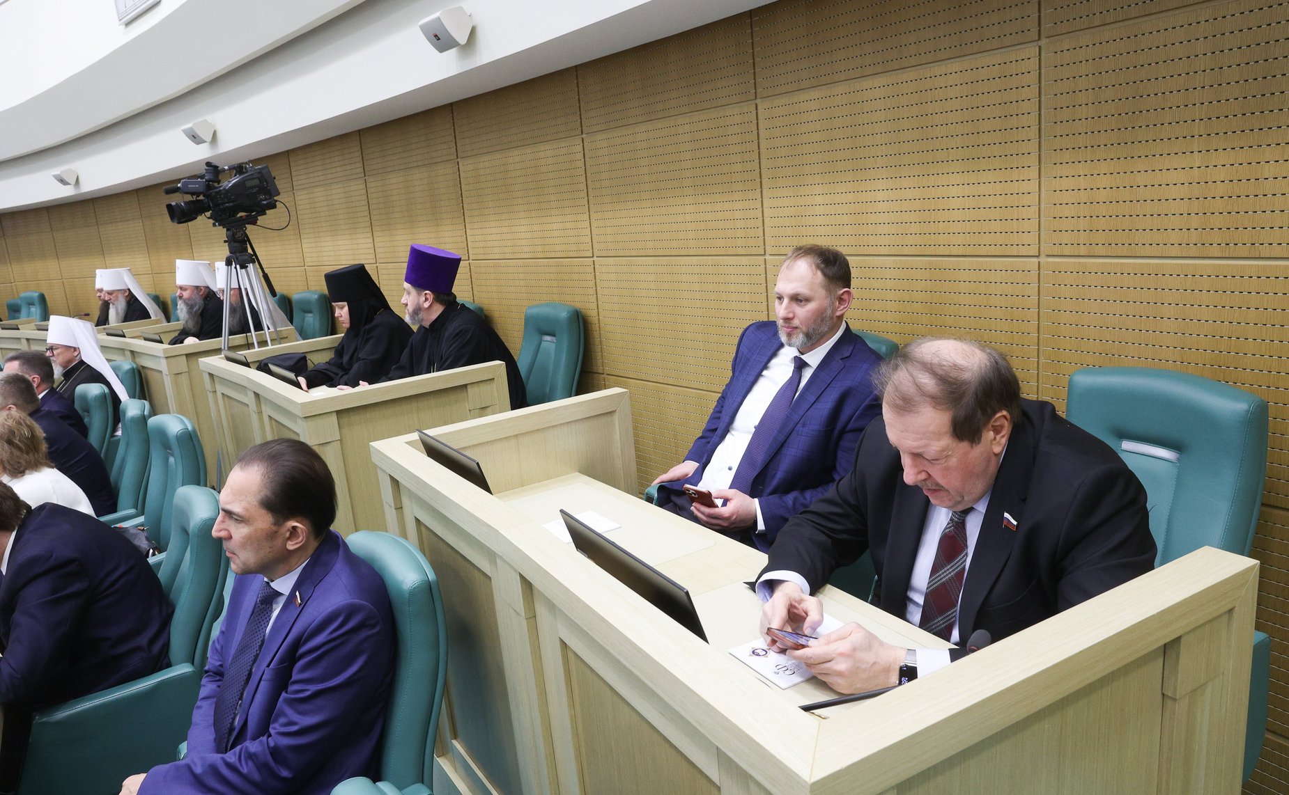 Пленарное заседание XIV Рождественских парламентских встреч