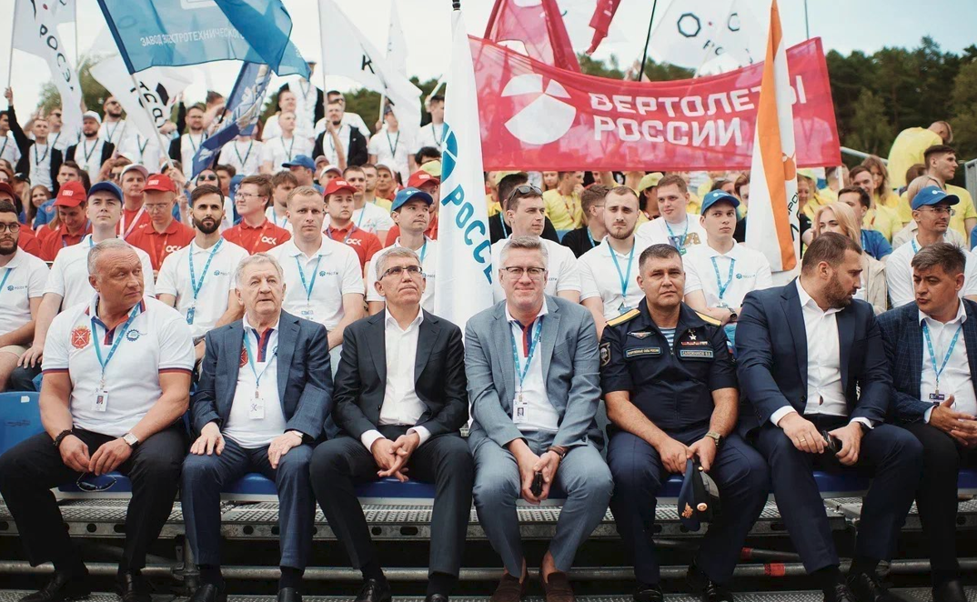 Дмитрий Савельев принял участие в открытии в регионе XII Международного молодежного промышленного форума «Инженеры будущего — 2024»