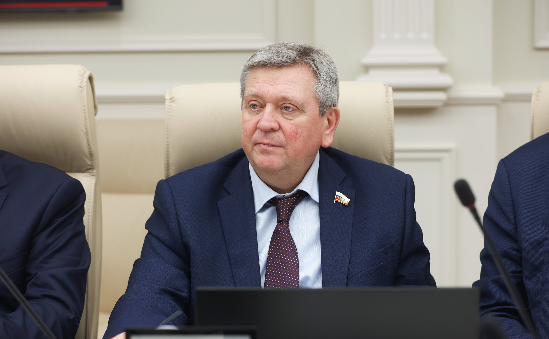 Александр Лутовинов