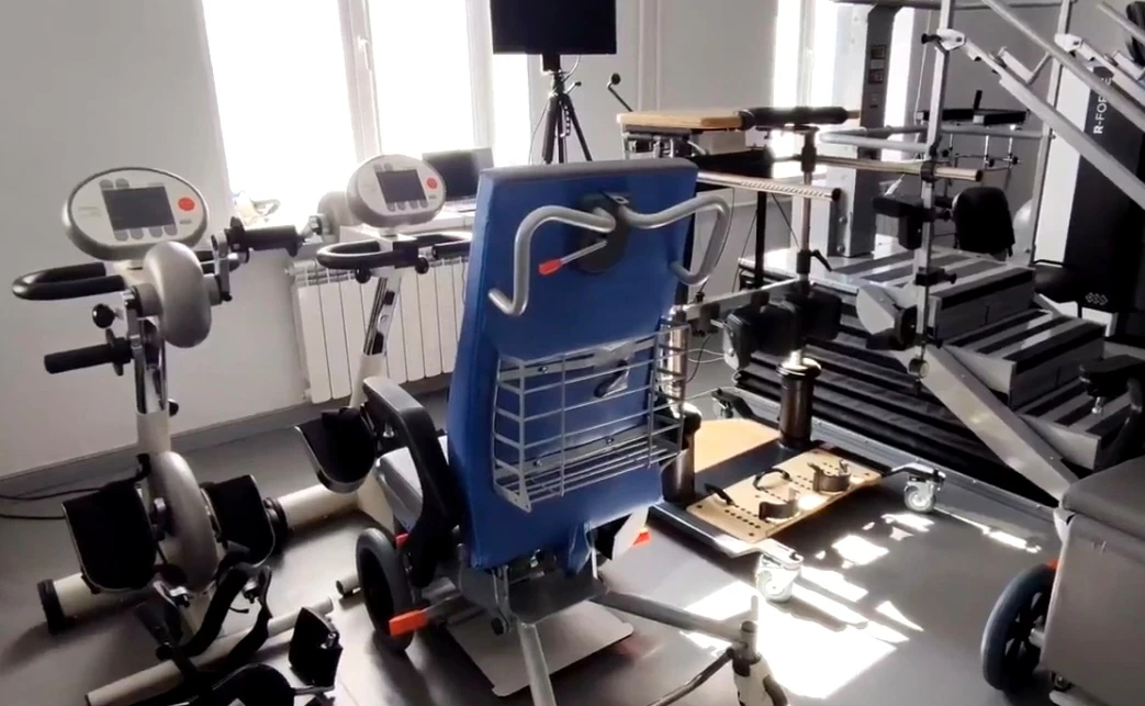 Александр Ролик в ходе работы в регионе ознакомился с организацией комплексной реабилитационной помощи, побеседовал с пациентами и провел встречу с коллективом