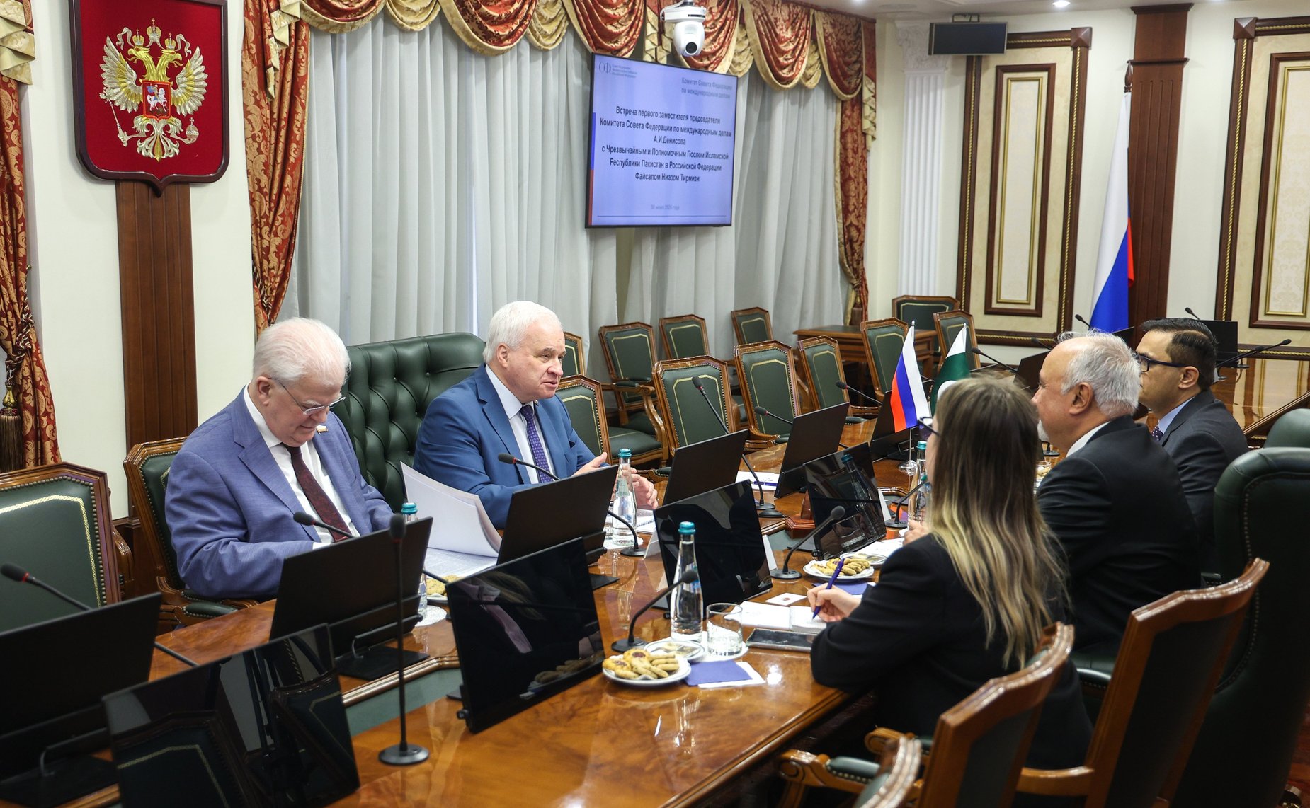 Встреча Андрея Денисова с Чрезвычайным и Полномочным Послом Исламской Республики Пакистан в РФ