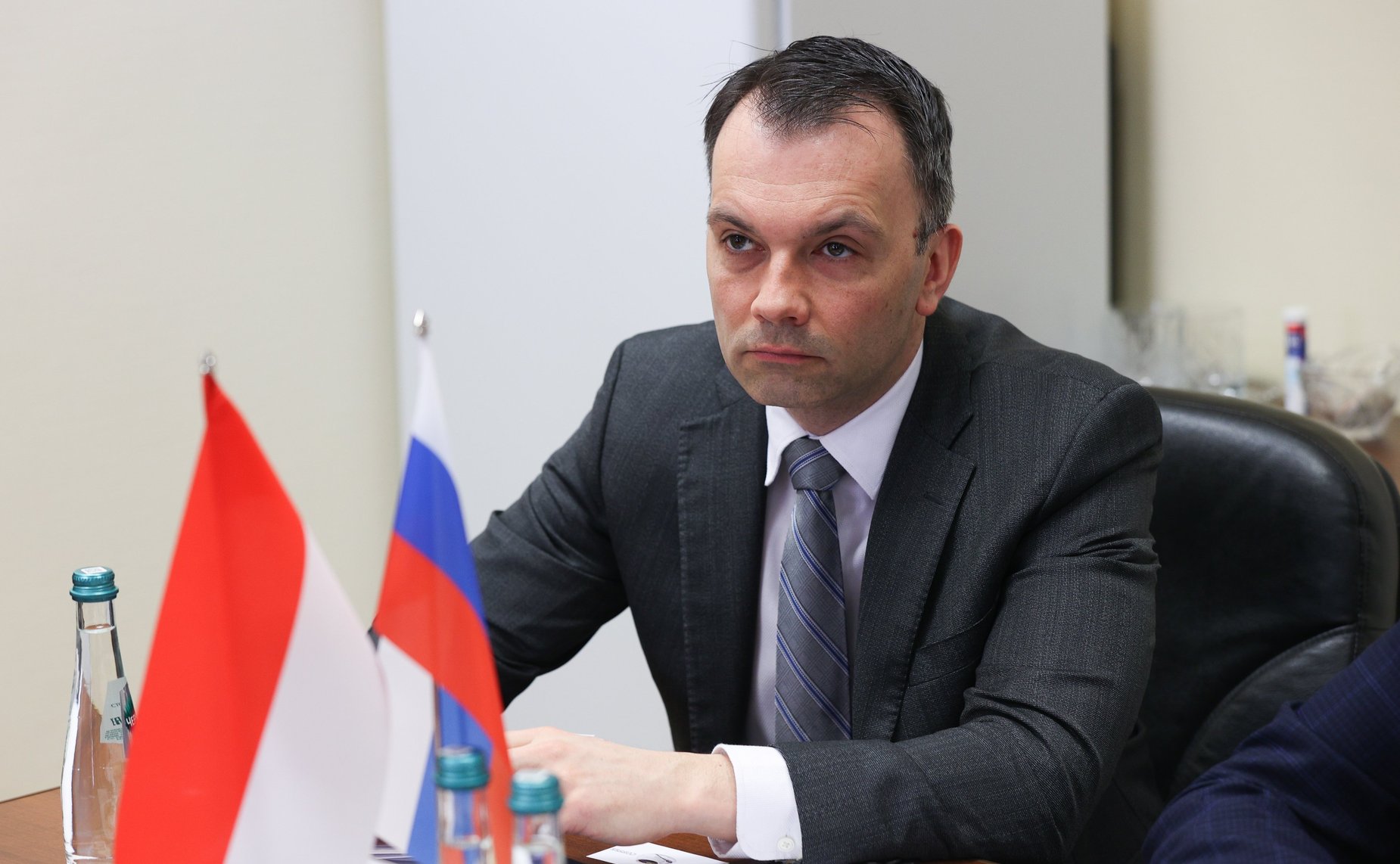 Встреча первого заместителя председателя Комитета СФ по науке, образованию и культуре Ильяса Умаханова с Чрезвычайным и Полномочным Послом Республики Индонезии в РФ Жозе Антонио Морато Таварешем