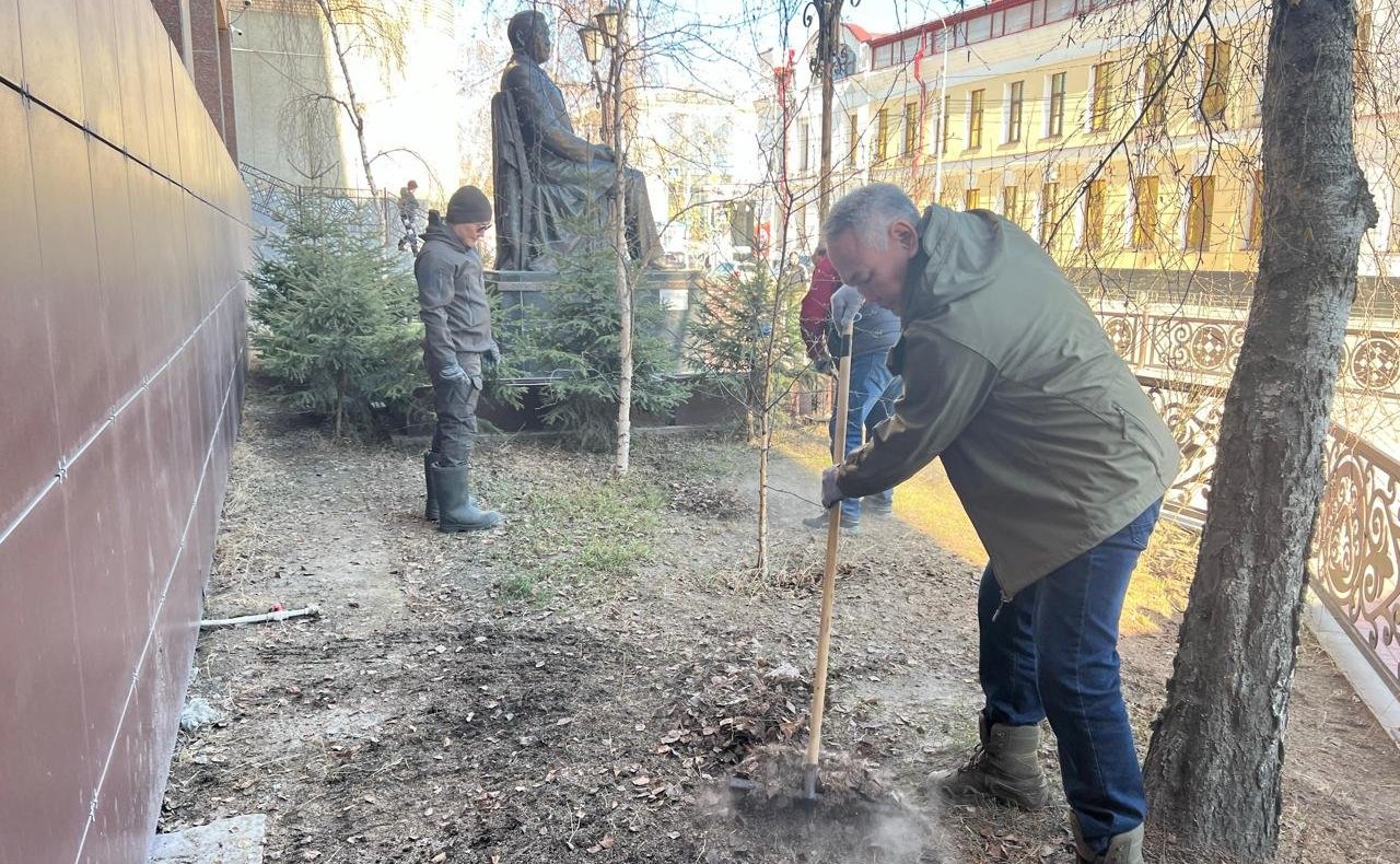 Сахамин Афанасьев принял участие во Всероссийском субботнике