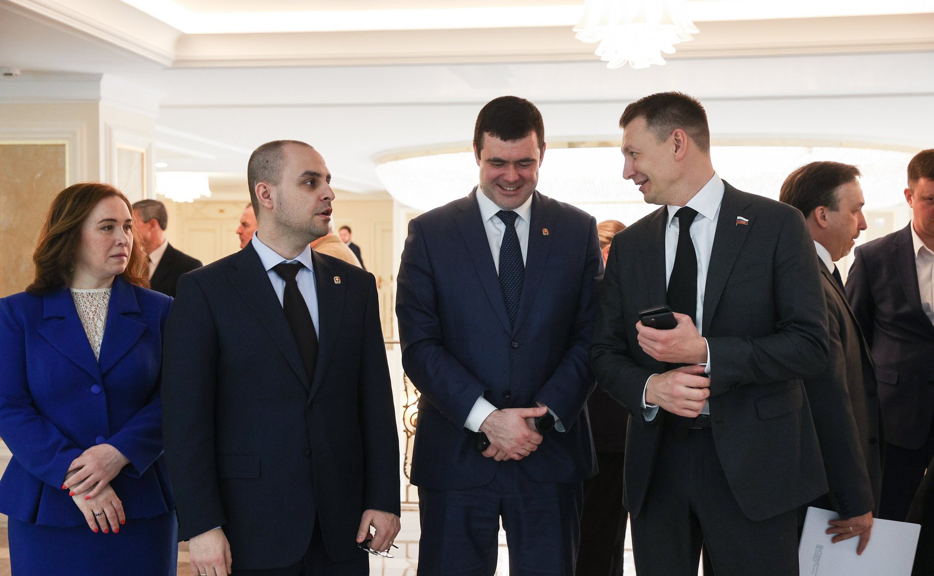 Валентина Матвиенко и Игорь Артамонов осмотрели выставку, посвященную истории и перспективным направлениям развития Липецкой области