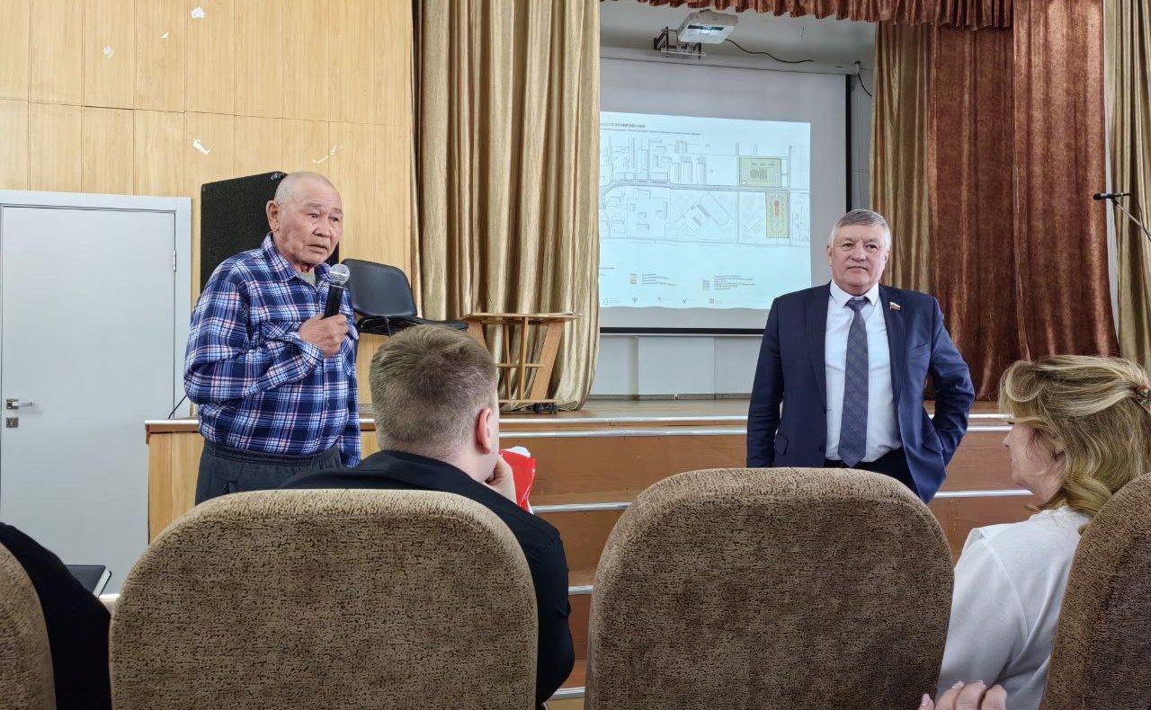 Сергей Михайлов обсудил с молодежью создание парка «Патриот» в Забайкальском крае